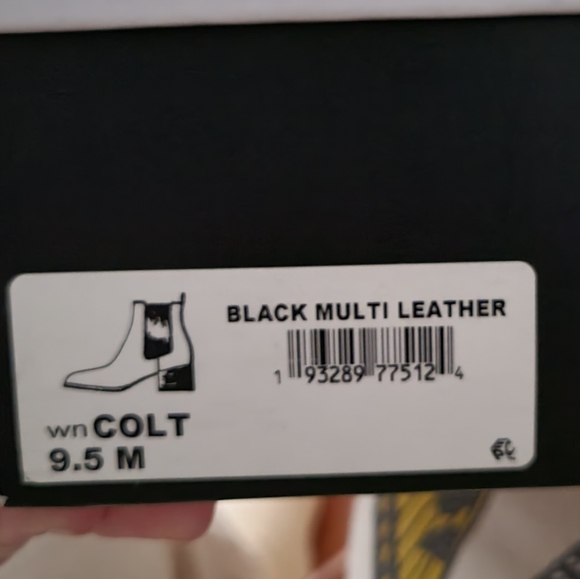 Nine West Leather Chelsea bootie COLT - Picture 2 of 2